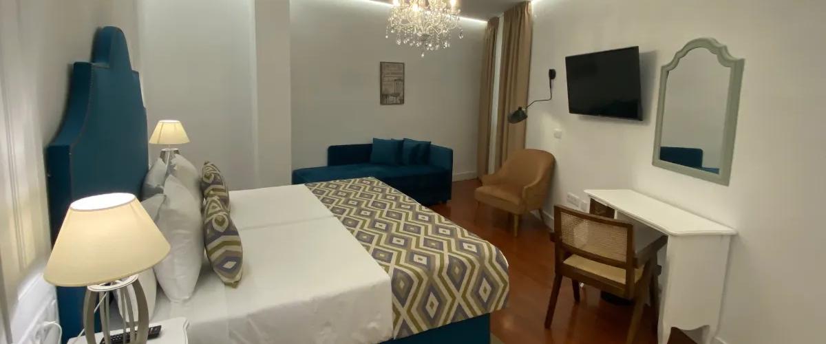 Habitación triple Hotel Derby Sevilla Habitación triple Hotel Derby Sevilla